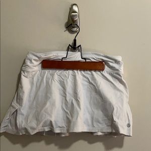 Lulu lemon white skort